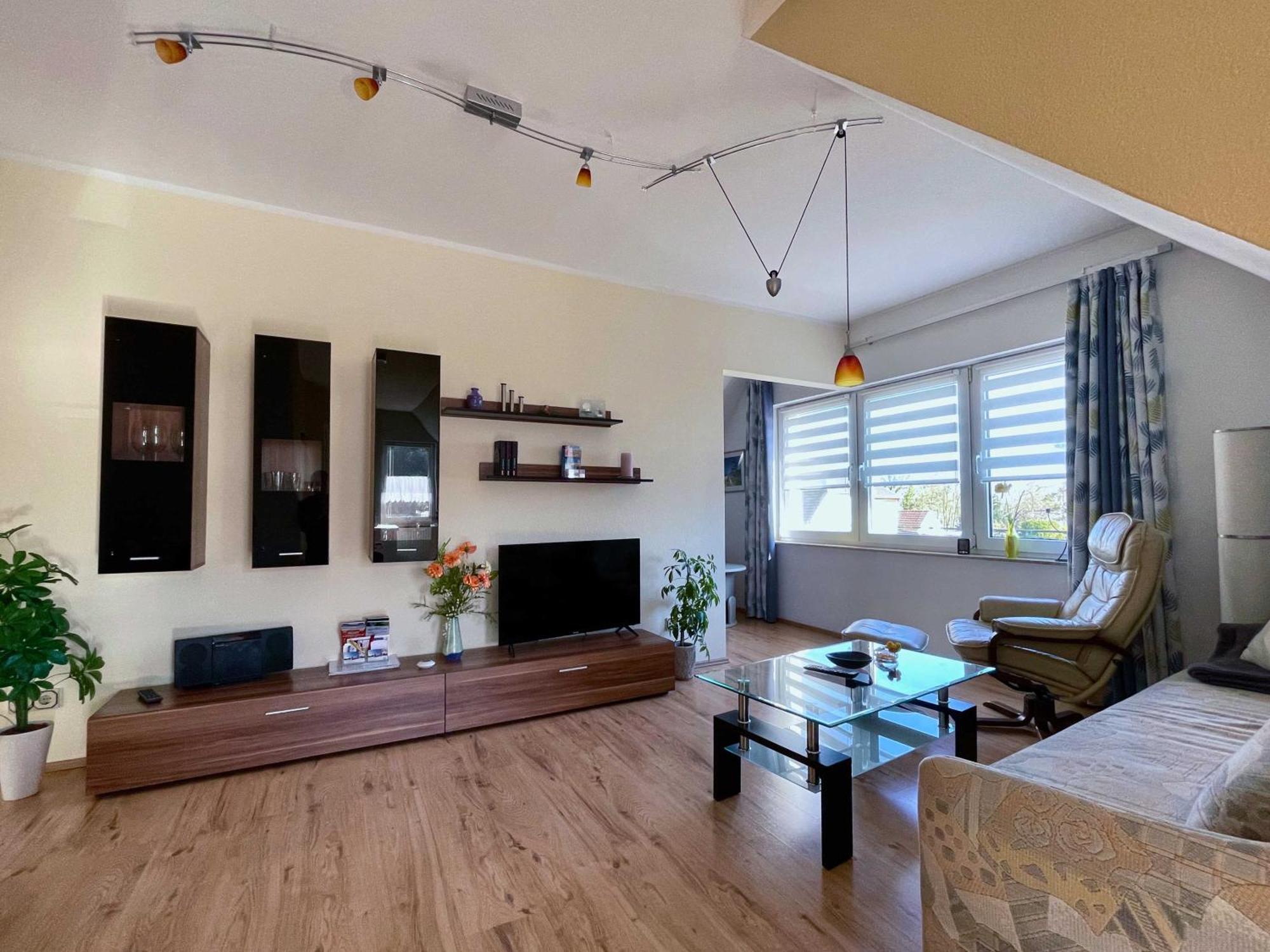 Apartment Rotes Haus Kroslin ภายนอก รูปภาพ